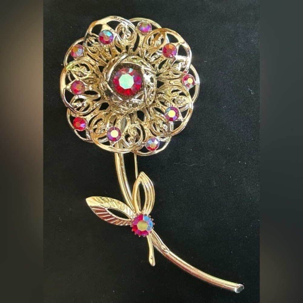 Sarah Coventry Fashion Flower Ruby Red Aurora Borealis Crystal Brooch